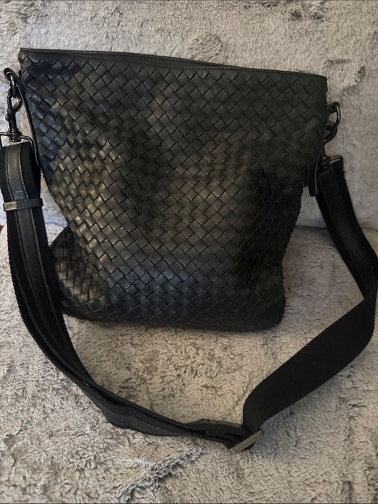 Bottega Veneta Other - Bottega Veneta Black Intrecciato Leather Messenger Bag